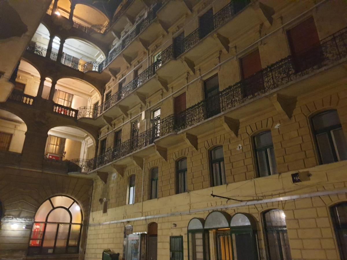 A Twist Of Nature Apartment Будапеща Екстериор снимка
